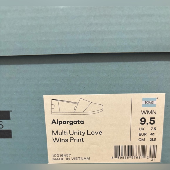 NWT TOMS Unity Love Wins Shoes - Picture 8 of 8